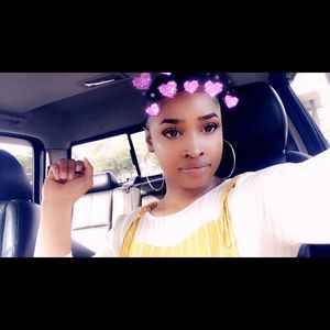 Meet your Posher, Etta